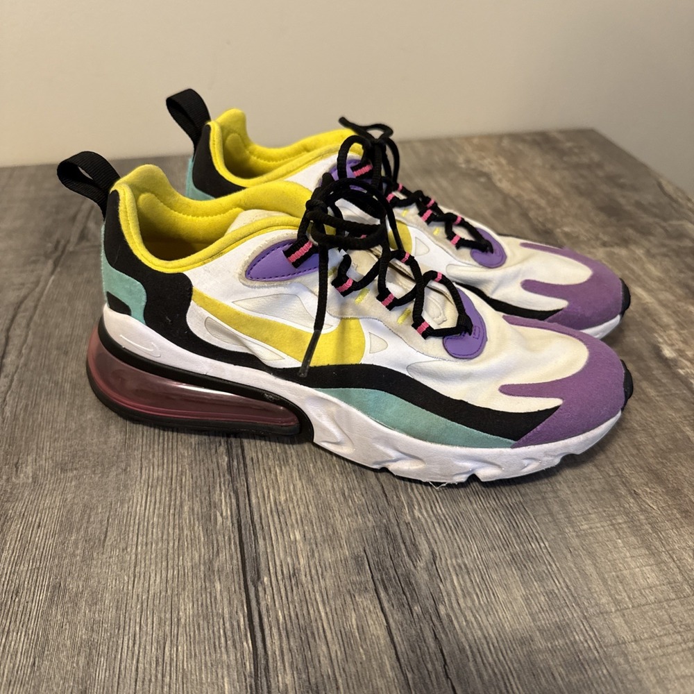 Nike Air Max 270 React Womens Size 7 Athletic Running Shoes Sneakers AT6174-101
